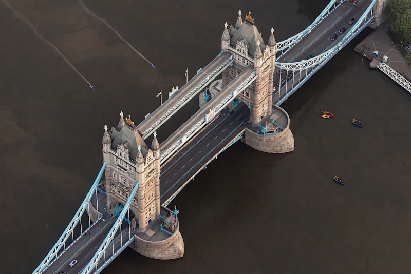 Skydivers Tower Bridge